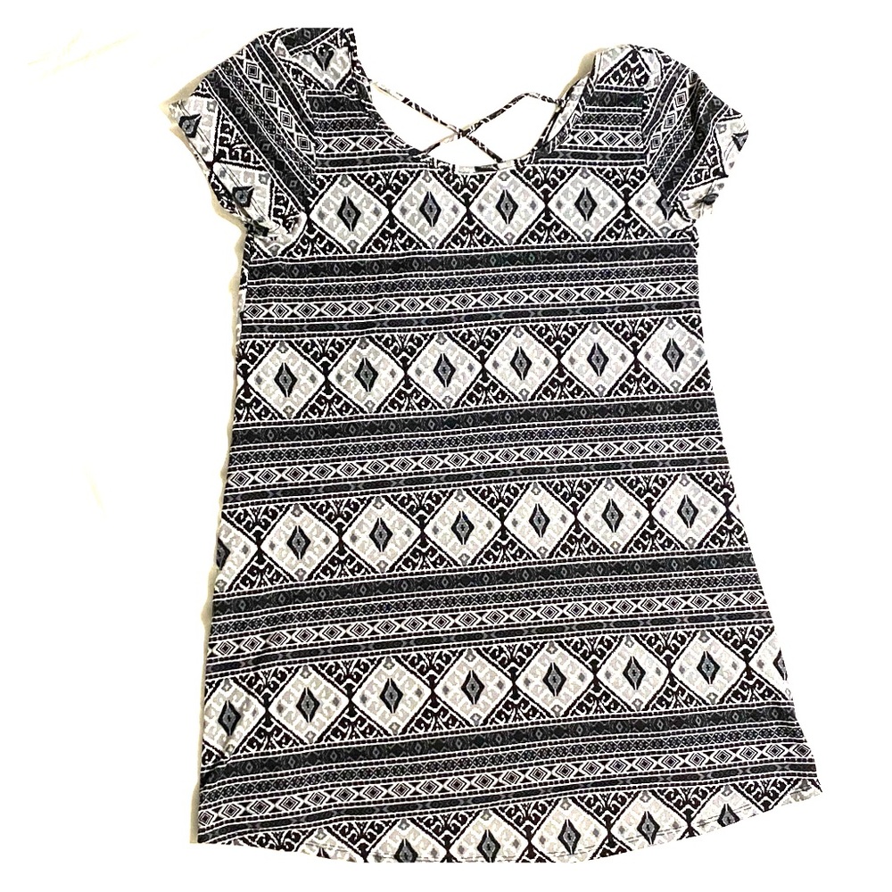 White & Black Pattern Shift Dress